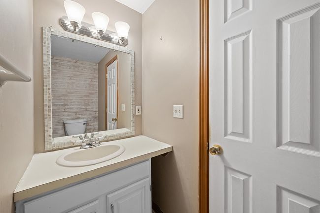 11 - 11 Highcrest Park, Condo with 2 bedrooms, 2 bathrooms and 2 parking in Webster MA | Image 15
