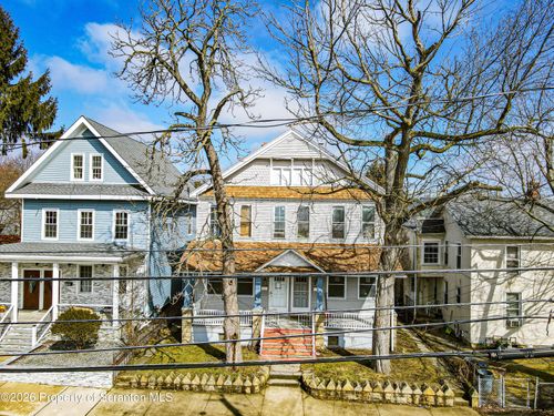 1142 Academy St, Scranton, PA, 18504-2514 | Card Image
