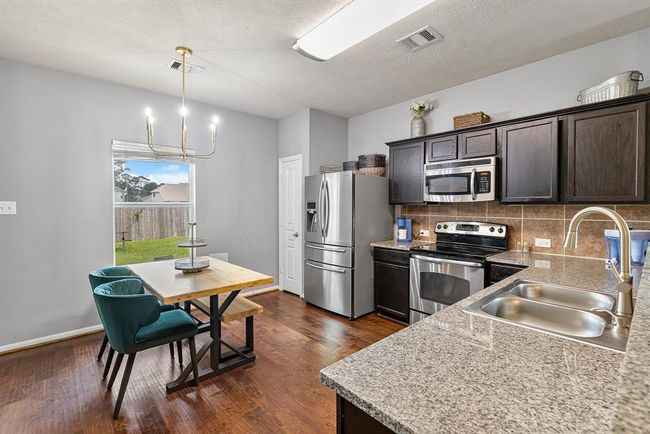 454 Fishhawk Way, House other with 3 bedrooms, 2 bathrooms and 2 parking in Crosby TX | Image 10