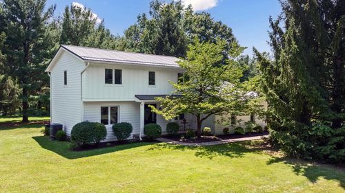 8019 Clouse Rd, New Albany, OH, 43054-9716 | Card Image