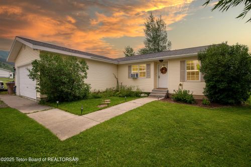 73 Spur Loop, Etna, WY, 83118-8703 | Card Image