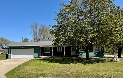 610 W Elizabeth Street, Edgerton, MN, 56128 | Card Image