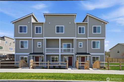 e4-9811 31st Avenue Se, Everett, WA, 98208 | Card Image