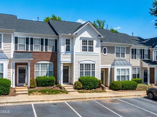 8246 City Loft Ct, Raleigh, NC, 27613-6892 | Card Image
