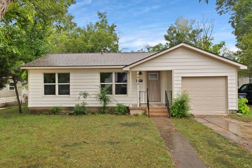 4932 Cedar Hill Rd, Fort Worth, TX, 76116-8910 | Card Image