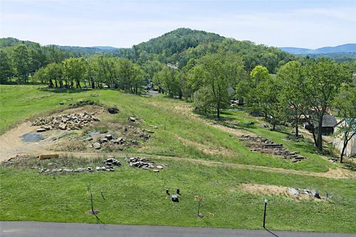 2600 Saddleback Ln, BETHLEHEM, PA, 18015 | Card Image