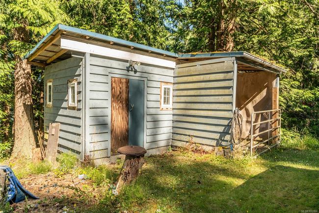 207 Welbury Dr, House other with 3 bedrooms, 2 bathrooms and 10 parking in Salt Spring Island BC | Image 13