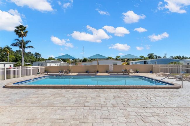 APT-130 - 2131 Ridge Rd S, Townhouse with 2 bedrooms, 3 bathrooms and null parking in LARGO FL | Image 22