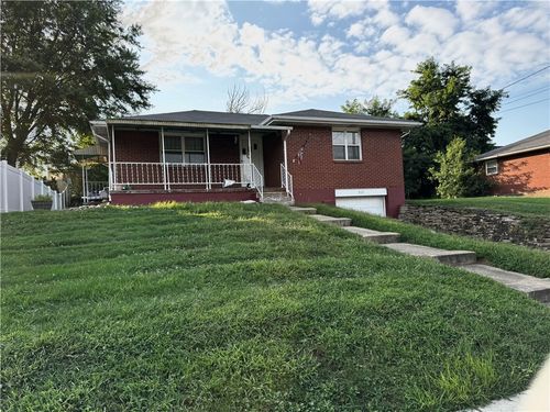 212 Scott St, Charleroi, PA, 15022-1032 | Card Image