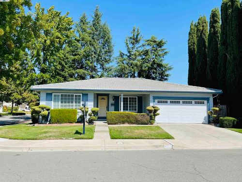 2295 Camino Brazos, Pleasanton, CA, 94566-5812 | Card Image