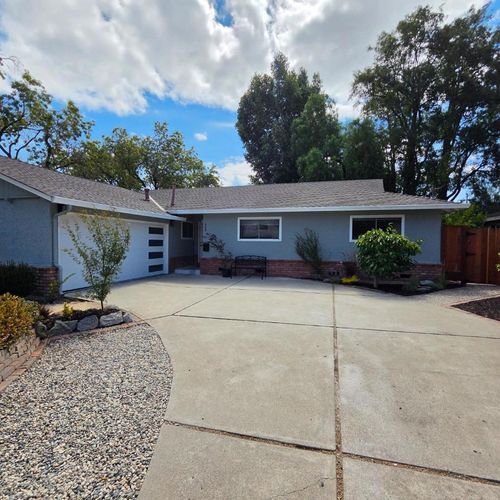 994 Colonial Ln, Palo Alto, CA, 94303-3726 | Card Image