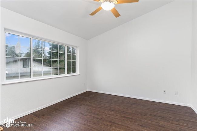 15-Primary Bedroom_ELI04820-Edit | Image 15