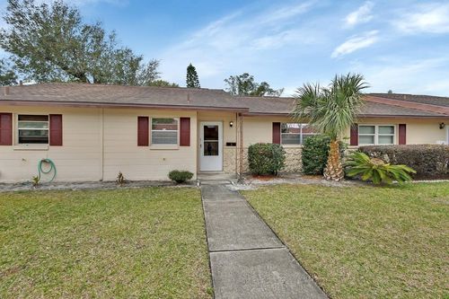 20-2 Villa Villar Ct, DELAND, FL, 32724-5971 | Card Image