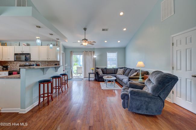 71 Twin Oaks Dr, House other with 3 bedrooms, 3 bathrooms and null parking in Hampstead NC | Image 5