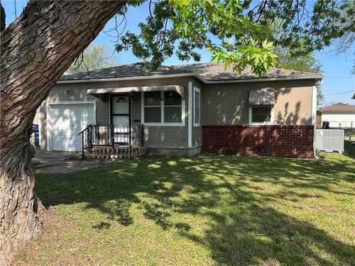 1708 Irving Street, Independence, KS, 67301 | Card Image