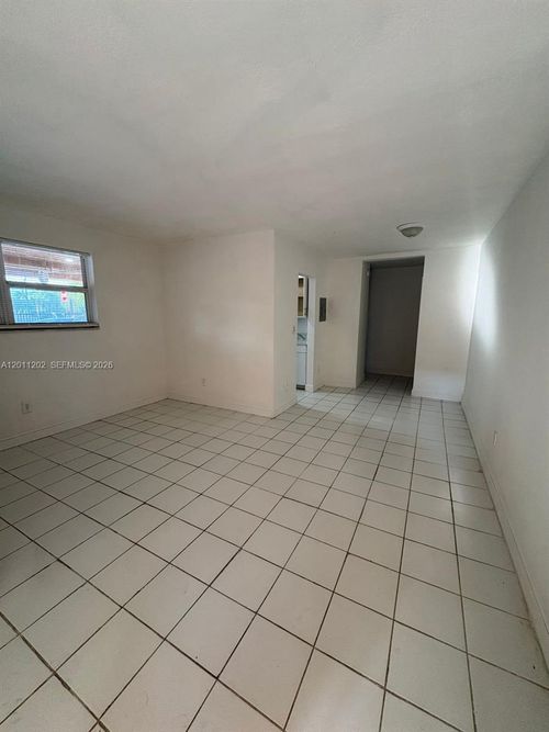 1-1590 Ne 125th Ter, North Miami, FL, 33161 | Card Image