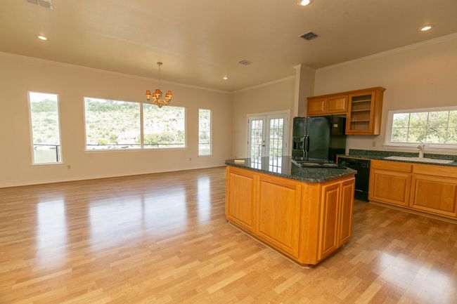 830 Los Escondidos St, House other with 2 bedrooms, 2 bathrooms and null parking in Marble Falls TX | Image 6