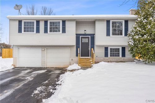 5006 Dahlia Cir, Liverpool, NY, 13088-4116 | Card Image
