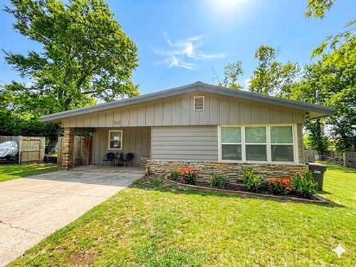 609 S 10th St, Jay, OK, 74346-3719 | Card Image