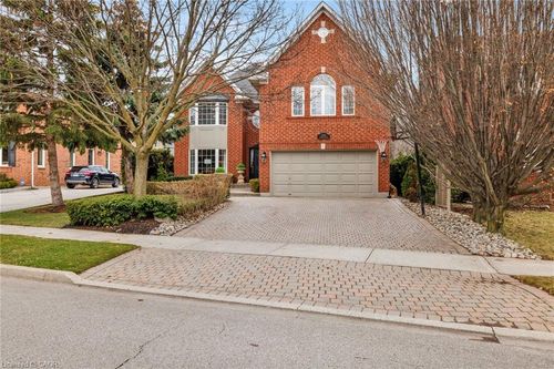 2030 Banbury Cres, Oakville, ON, L6H5P9 | Card Image