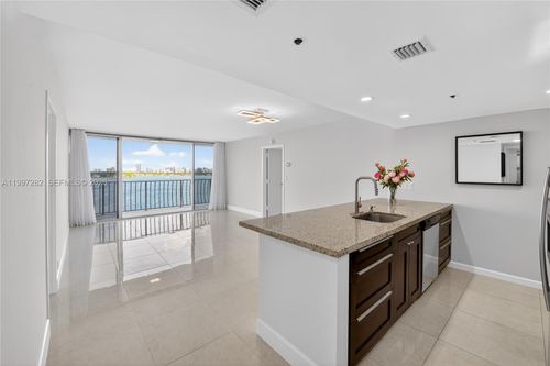 apt-1119-7601 E Treasure Dr, North Bay Village, FL, 33141-4363 | Card Image