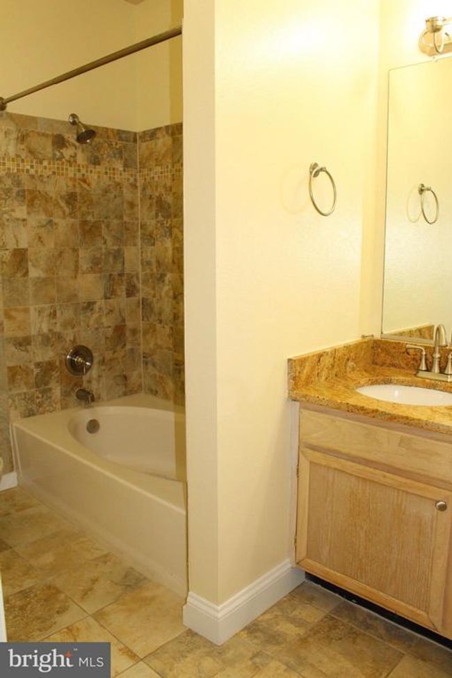 UNIT-4313 - 1580 Spring Gate Dr, Condo with 2 bedrooms, 2 bathrooms and null parking in MCLEAN VA | Image 12
