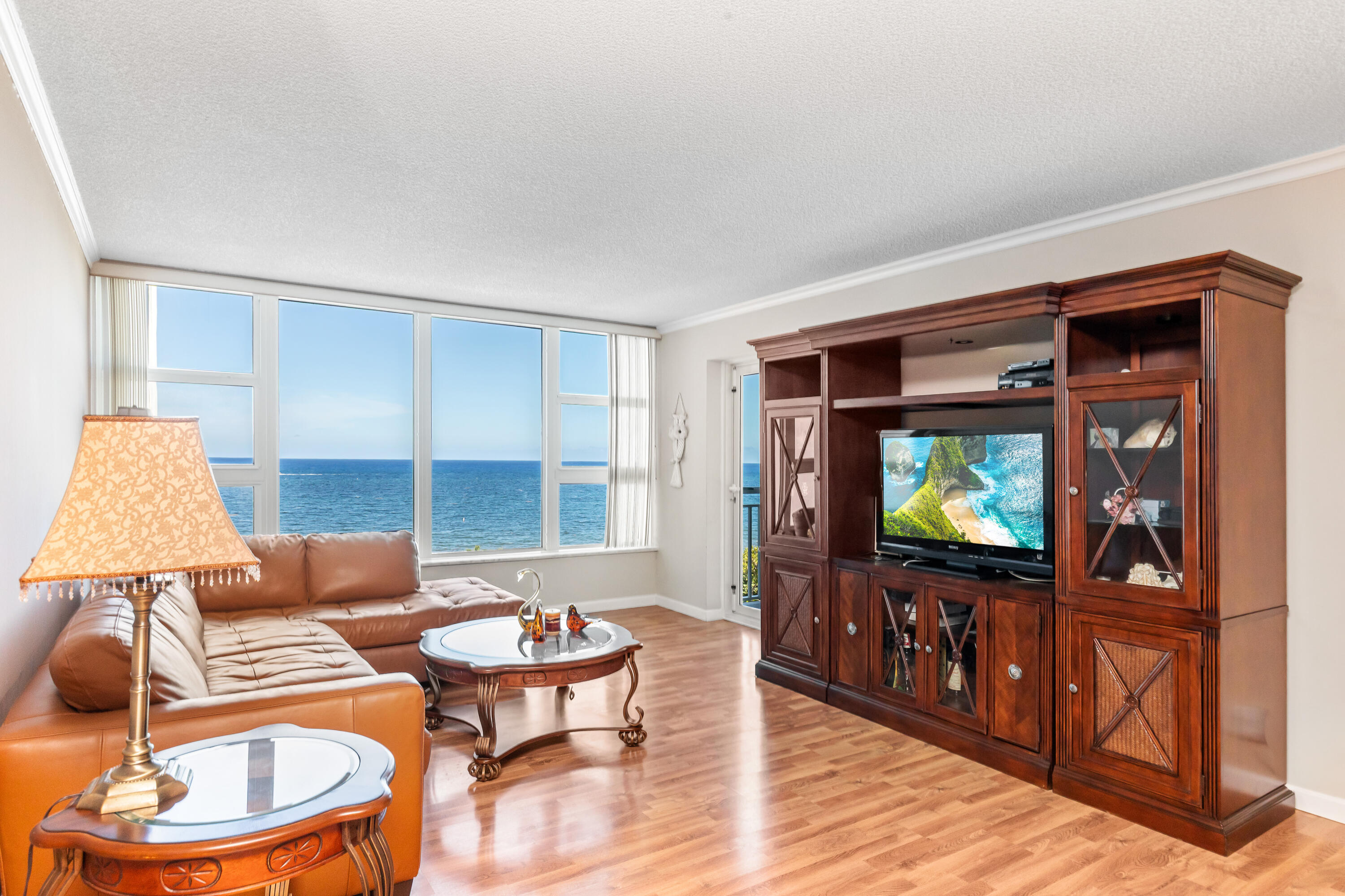 Residential in Lauderdale By The Sea 5