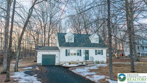 21 Lenape Dr, East Stroudsburg, PA, 18302-9385 | Card Image