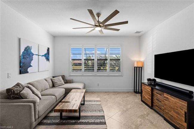 4764 Formosa Dr, House other with 5 bedrooms, 3 bathrooms and 3 parking in NAPLES FL | Image 7