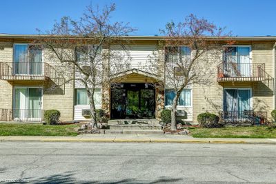 1E - 8900 David Place, Condo with 1 bedrooms, 1 bathrooms and 2 parking in Des Plaines IL | Image 1