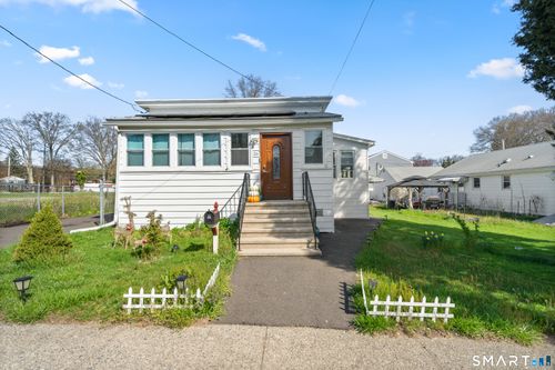 26 Porter St, Stratford, CT, 06614-2937 | Card Image