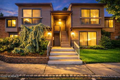 11 Manchester Ct, Red Bank, NJ, 07701-5488 | Card Image