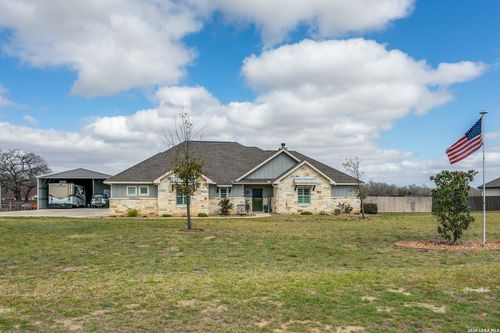 220 Cibolo Ridge Dr, La Vernia, TX, 78121-5950 | Card Image