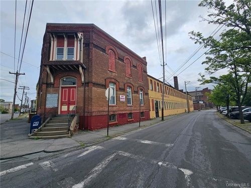 5-39 Railroad Ave, Middletown, NY, 10940-4949 | Card Image