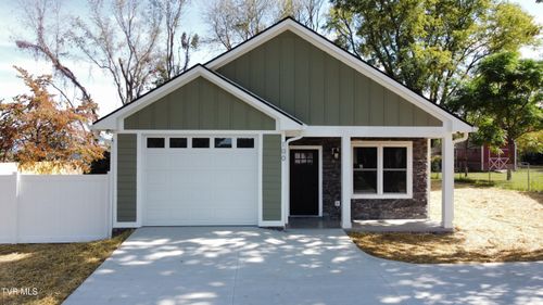 100 Virginia Dr, Greeneville, TN, 37745-4241 | Card Image