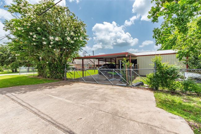 15631 Fir Rd, House other with 3 bedrooms, 2 bathrooms and 6 parking in Santa Fe TX | Image 36
