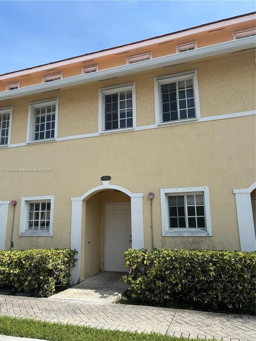 124-2050 Ne 167th St, NORTH MIAMI BEACH, FL, 33162-3443 | Card Image