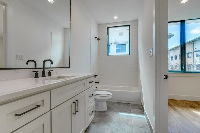 UNIT-108 - 805 Pavillion St, Condo with 3 bedrooms, 4 bathrooms and null parking in Dallas TX | Image 30