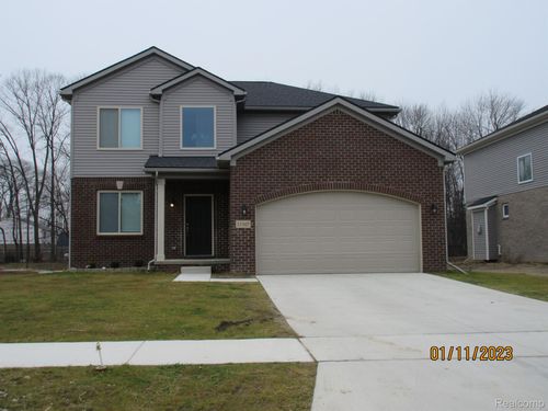 33307 Blue Spruce Dr, TROY, MI, 48085 | Card Image