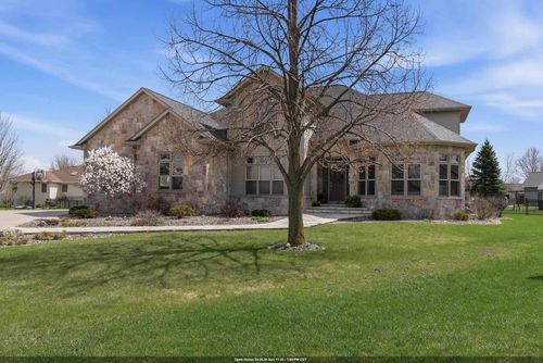 15 Park Circle, Fond Du Lac, WI, 54935 | Card Image