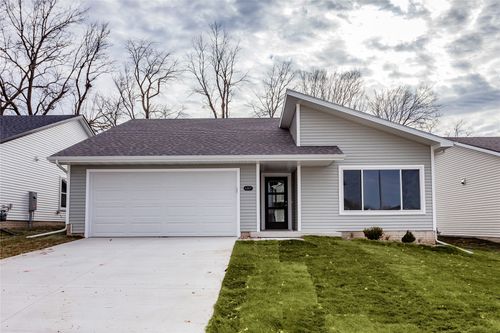 4307 Grover Woods Ln, Des Moines, IA, 50317-1203 | Card Image