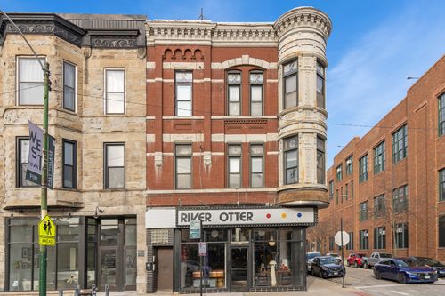 918 N Ashland Ave, Chicago, IL, 60622-5110 | Card Image