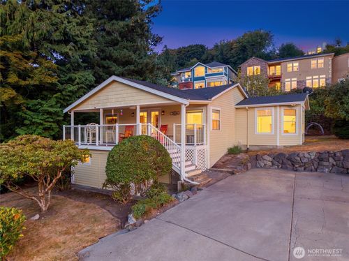 28748 Sound View Dr S, Des Moines, WA, 98198-8242 | Card Image