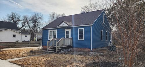 406 S 1st St, Marshall, MN, 56258-1746 | Card Image