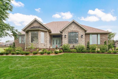 6071 S Overlook Trl, Springfield, MO, 65810-1945 | Card Image