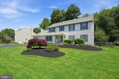 3751 Knole Ln, Chadds Ford, PA, 19317-8930 | Card Image