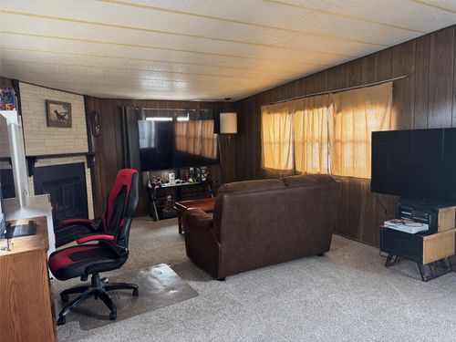 921 6th Ave Nw, Great Falls, MT, 59404-2361 | Card Image