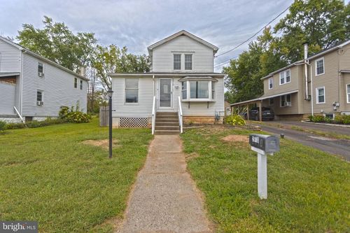 2910 E Walnut St, COLMAR, PA, 18915-9756 | Card Image
