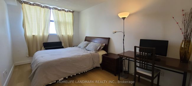 802 - 519 Dundas St W, Condo with 2 bedrooms, 1 bathrooms and null parking in Toronto ON | Image 13