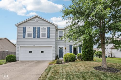 1123 E Mcclarnon Dr, Greenfield, IN, 46140-7003 | Card Image